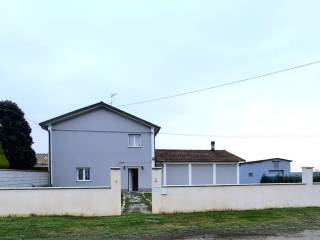 Villa in vendita a comacchio strada d'argine collettore isola