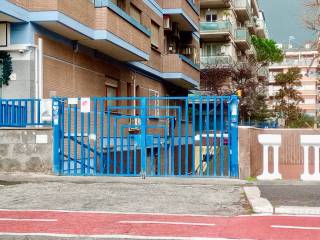 Garage in vendita a roma via isole del capo verde