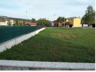 Terreno residenziale all'asta a san martino buon albergo angolo tra via casa pozza e via gianfranco miglio