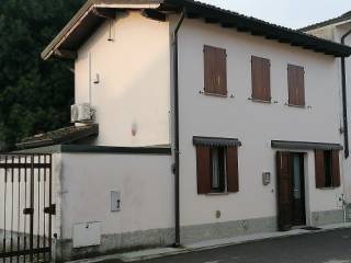 Casa indipendente in vendita a palazzo pignano via torlino , 18