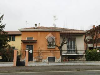 Villa in vendita a pavia strada del chiozzo, 51