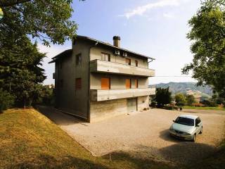 Villa in vendita a castilenti via gran sasso