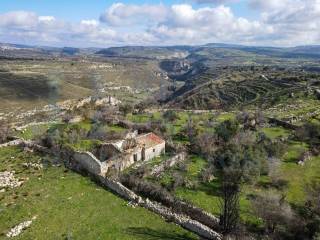 Casale in vendita a palazzolo acreide strada statale siracusana