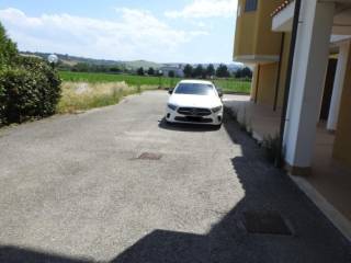 Garage in vendita a recanati via nicola bobadilla, 7/c