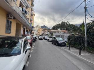 Garage in vendita a castellammare di stabia via alessandro volta, 18