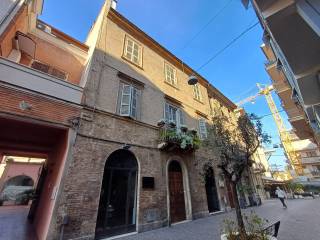 Casa indipendente in vendita a san benedetto del tronto via 20 settembre, 49