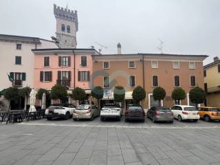 Negozio in affitto a lonato del garda piazza martiri della libertà