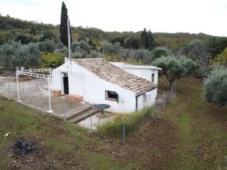 Casa indipendente in vendita a miglionico contrada conche