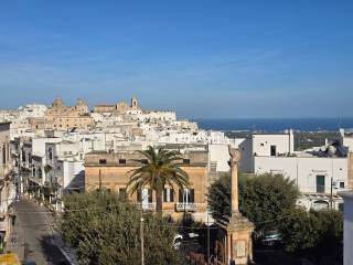 Intero stabile in vendita a ostuni corso umberto i