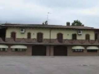 Villa bifamiliare in vendita a gossolengo localita' quarto