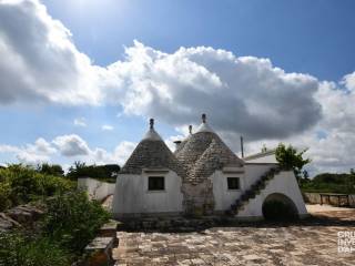 Trullo in vendita a martina franca strada paretone