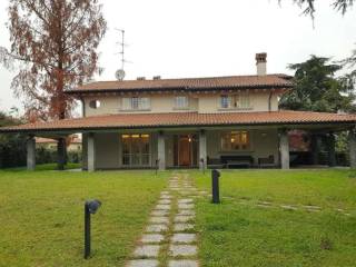 Villa in vendita a capriano del colle via fenili belasi chiesa