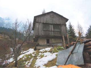 Magazzino all'asta a san pietro di cadore via argentiera