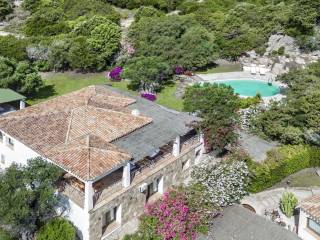 Villa in in vendita da privato ad arzachena via della pantogia