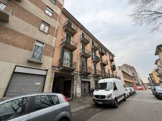 Garage in vendita a torino via montanaro, 66