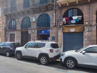 Negozio in vendita a palermo corso alberto amedeo, 204