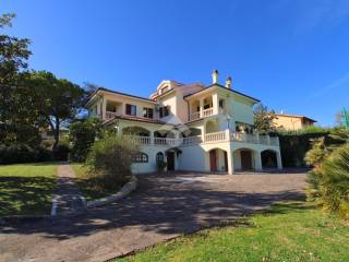 Villa in vendita a osimo via ciavattini, 2