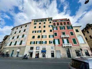 Appartamento in vendita a genova lungomare di pegli, 55