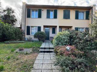 Villa bifamiliare in vendita a casatenovo vai don consonni, 49