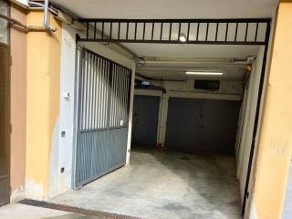 Garage in affitto a brescia via luigi re, 8