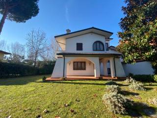 Villa in vendita a forte dei marmi 