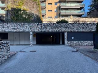 Garage in affitto a trento via dei cappuccini, 37