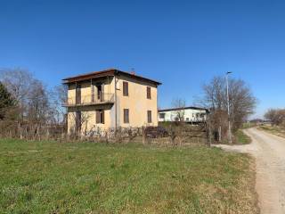 Villa in in vendita da privato a mondovì strada del crist, 35