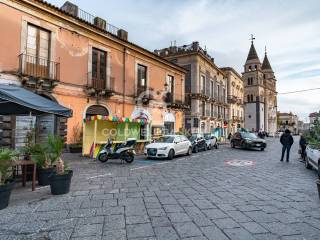 Magazzino in vendita ad acireale via umberto, 16