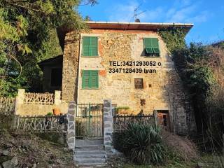 Casale in in vendita da privato a calice al cornoviglio strada provinciale martinello-calice-borseda