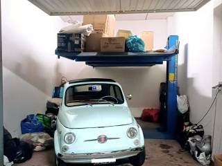 Garage in vendita a salerno via giovanni d'avossa