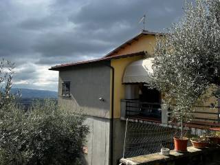 Villa in vendita ad assisi frazione sterpeto, 46a