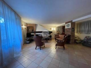 Casa indipendente in vendita a vigliano d'asti via quassolo, 5