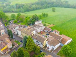 Casa indipendente in vendita ad albinea via comparoni, 41