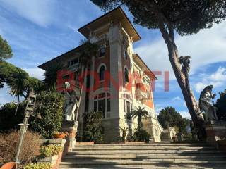 Villa in vendita a carrara via moneta, 48