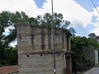 Garage in vendita a vallesaccarda via santa maria, 82