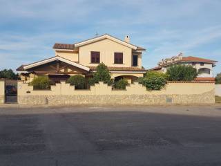 Villa in in vendita da privato a santa giusta via arturo toscanini, 29