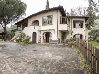 Villa in vendita a prato 