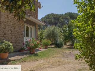 Villa in vendita a capranica località campo padella s.n.c.