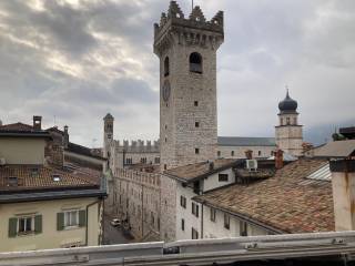 Mansarda in affitto a trento piazza mario pasi