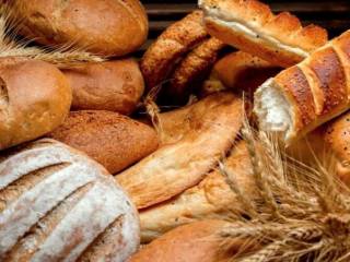 Panificio/forno in vendita a bibbiano piazza della repubbica