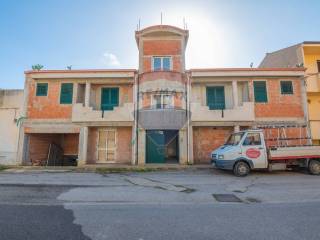 Casa indipendente in vendita a pachino via lazio, snc