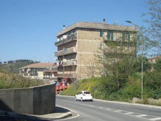 Garage in vendita a piazza armerina via alessandro manzoni, 119