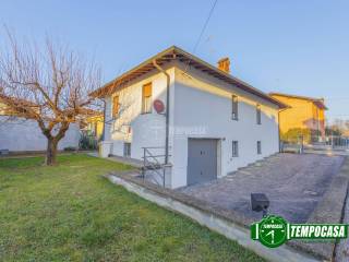 Villa in vendita a certosa di pavia via giuseppe garibaldi