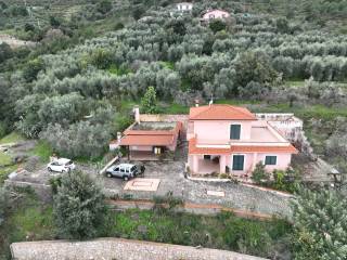 Villa in in vendita da privato a itri contrada calabretto, 194