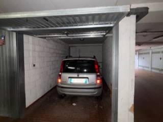 Garage in vendita a bologna via mario musolesi, 2