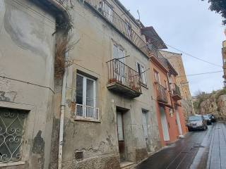 Casa indipendente in vendita a vibo valentia via iazzolino, 10