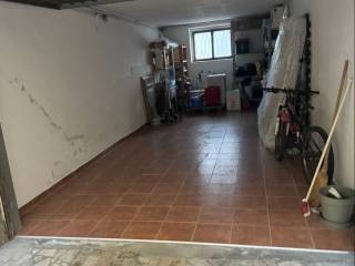 Garage in affitto a piacenza stradone farnese