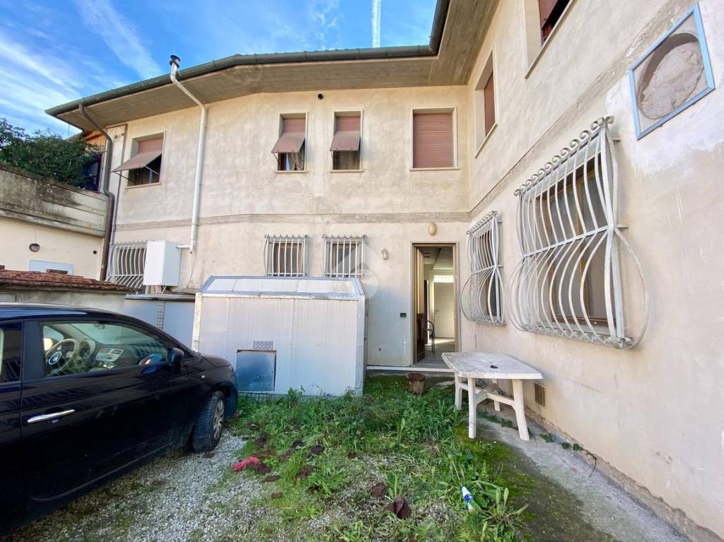 immagine annuncio 2 di 4