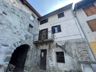 Casa indipendente in vendita a caiolo via guglielmo marconi