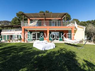 Villa in vendita ad alassio via privata cazulini